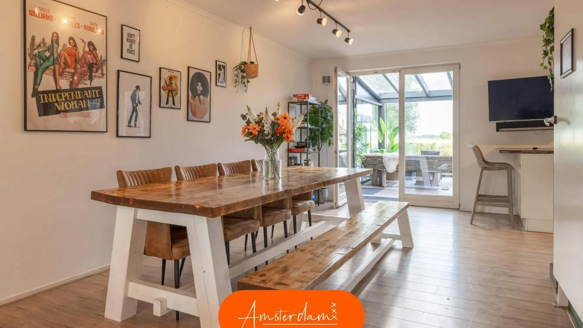 Amsterdam Group Stay - Jacuzzi, Sauna & Cinema Zwanenburg 0*,  Pays-Bas